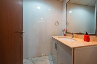 Golfside Serenity - Stylish 1 BHK by FREE Holiday Homes - Ra’s al-Chaima - 1