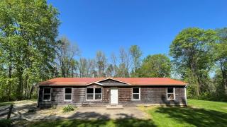Acorn Acres Cabins Whitetail Run Cottage - Logan - 0