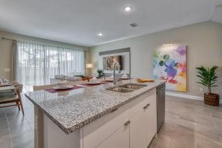 Last Minute Disney Getaway! Private Pool, Hot Tub & Games Room. Book Now! #81939 - Orlando - 1