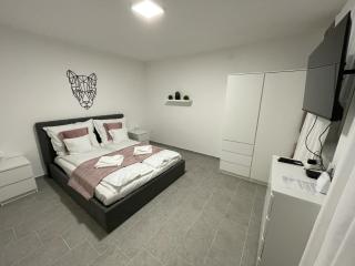 LauRich Apartments - 2