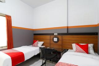 Hotel O Garut near Alun-Alun Tarogong formerly Wisma Etiga - 6