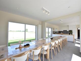 Spacious Holiday Home with Pond in Poperinge - Roesbrugge-Haringe - 8