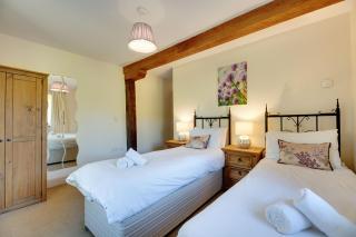 The Grain Rooms at Spindlestone - Lucker - 8
