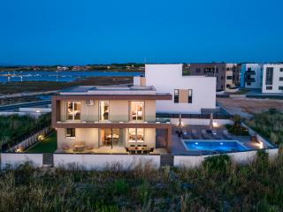 Sea Gem - beachfront villa with heated pool, Privlaka - 7