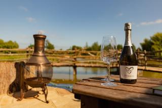 Fairytale Staycation - Near London by Damask Homes - Stapleford Tawney - 4
