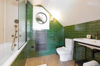 Fairytale Staycation - Near London by Damask Homes - Stapleford Tawney - 2