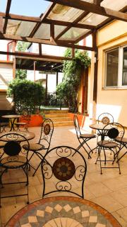 Taxi Hostel - Otopeni - 0