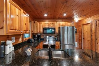 Sunset Pointe - Hot tub game room fire pit and more - Blue Ridge - 1