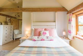 Pond Cottage by Keepers Cottages - Egerton - 0