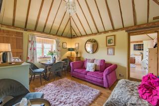 Pond Cottage by Keepers Cottages - Egerton - 8