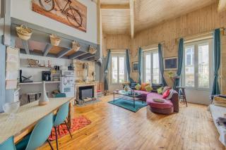 Appartement plein centre Duplex - 0