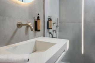 Petra Luxury Suites - Pefkohori - 5