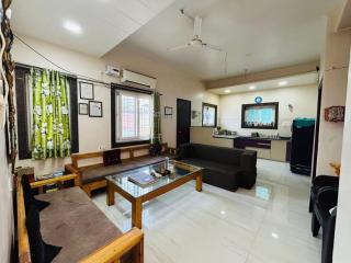 Stay Inn Kailasha - Lift,Parking,Kitchen and all modern facilities - 4