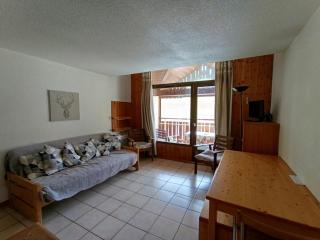 Duplex 6 pers, 2*, skis aux pieds, animaux admis, ascenseur - FR-1-445-50 - Montgenèvre - 8