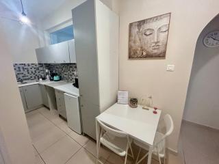 AKTIS apartment 4 near airport - Artemida - 6