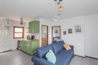 Arinez Haven Cottage-Jacuzzi & Terrace - 4
