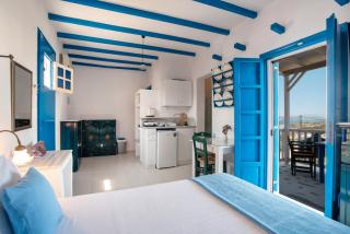 Blue Dolphin Antiparos View Suite - Agios Georgios - 3