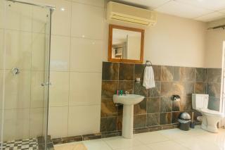 Kilimanjaro Lodge Bed & Breakfast - Joanesburgo - 1