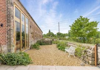 Caldon Barn - Stoke on Trent - 9