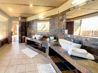 Buffalo Game Lodge - Warmbaths - 4
