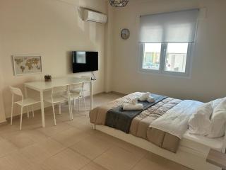 AKTIS apartment 1 near airport - Artemida - 3