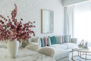 Nasma Luxury Stays - Sky-High Serenity in Stylish 2BR Retreat - 9