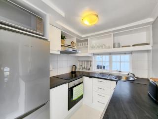 Oasis in Seapoint - 4