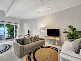 Oasis in Seapoint - 7