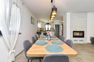 House Galizana 2186 - 3