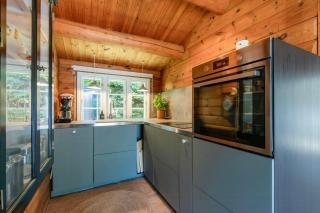 Authentic Log House Near Beach - Marielyst - 4