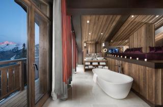 Hôtel Barrière Les Neiges Courchevel - Courchevel - 8