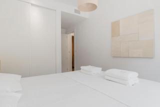 Estepona Beach Getaway 2BR Apartment w Sea View - 6