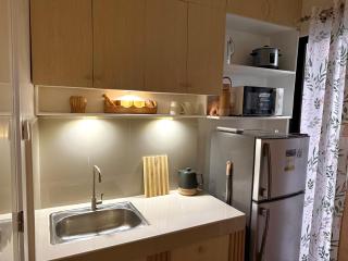 Luxury apartment unit, Bacolod city - Bacolod - 2