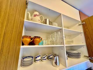 Vintage Lake View Villa with Outdoor Pool - 3