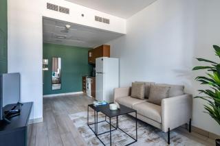 Silkhaus Modern Studio with Balcony in Burj Daman - Dubaï - 6