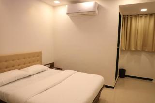 Galaxy inn By Glitz Hotels - Mumbai - 9
