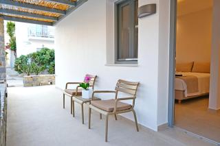 La Maltese Central - Naousa - 5