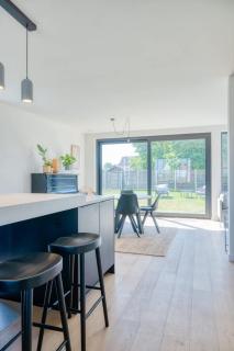 Beautiful 3-Bedroom Home with Garden & Parking - Deinze - 5