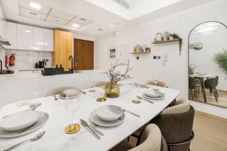 Modern 1BR Hideaway - Peaceful & Central - Holiday Boulevard - 4