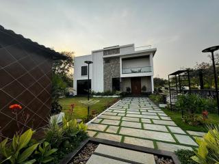Topaz Private Pool Villa Hyderabad by Homeyhuts - Haiderabad - 9