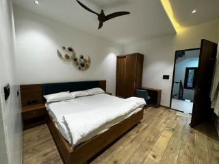 Topaz Private Pool Villa Hyderabad by Homeyhuts - Haiderabad - 8