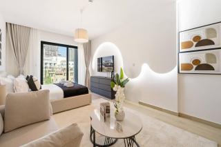 Holiday Boulevard - Stylish Upgraded Studio - Designer Touches in JVC - 9