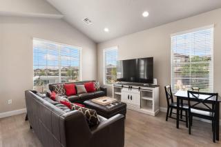 Casita Respite Pool, Hot Tub & Comfort - 9