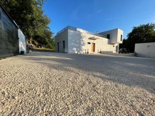 Jacasse Retreat - Elegant Architect Villa Nestled in Provencal Forest - Fuveau - 2