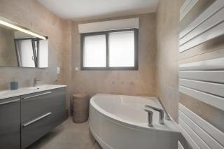 La Villa Sainghin - Piscine et Jacuzzi Privé - Sainghin-en-Mélantois - 4
