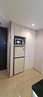 Minimalist Designer Style Apartement Branz BSD 1BR - Samporo - 9