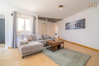 Sannat Penthouse Retreat Hot Tub and Outdoor Lounge - 2