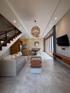 Villa Nak Anak Sanur - Private Luxury 2BR Villa with Pool - Ketewel - 4