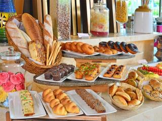 Gift City Club, a member of Radisson Individuals - Gandhinagar - 1