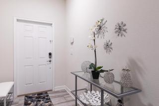Last Minute Disney Getaway! Private Pool, Hot Tub & Games Room. Book Now! #97671 - 1